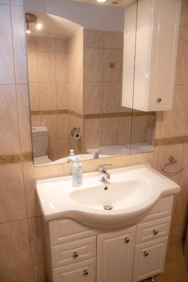 Theatroom Apartman Eger Bagian luar foto