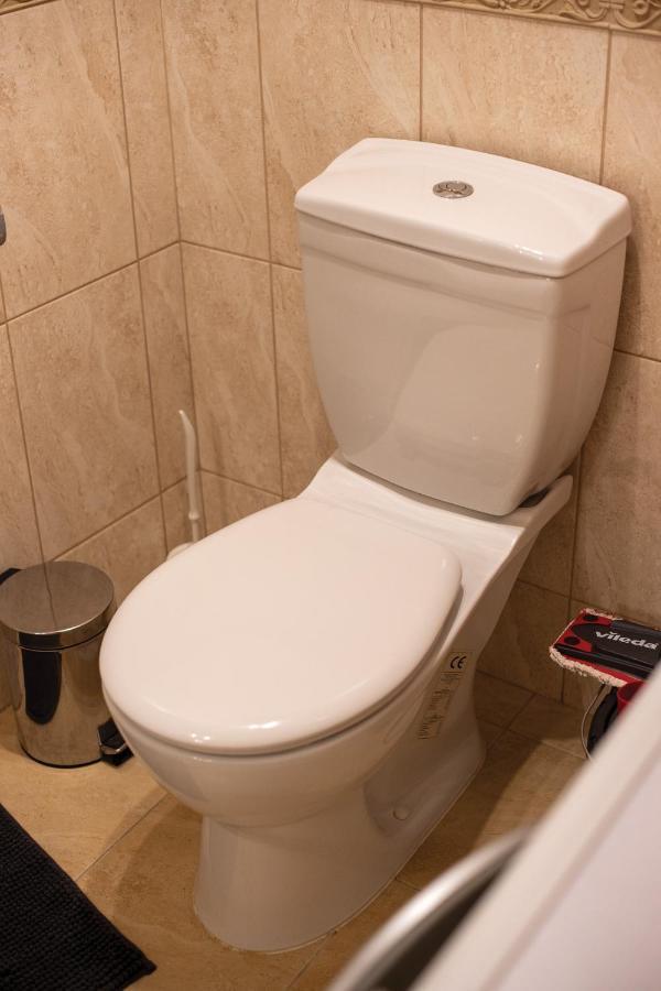Theatroom Apartman Eger Bagian luar foto