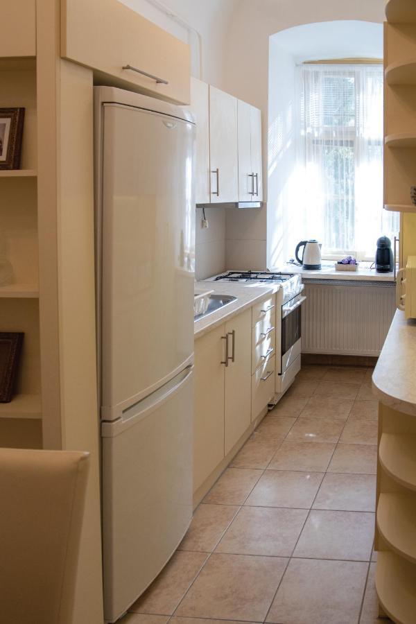 Theatroom Apartman Eger Bagian luar foto