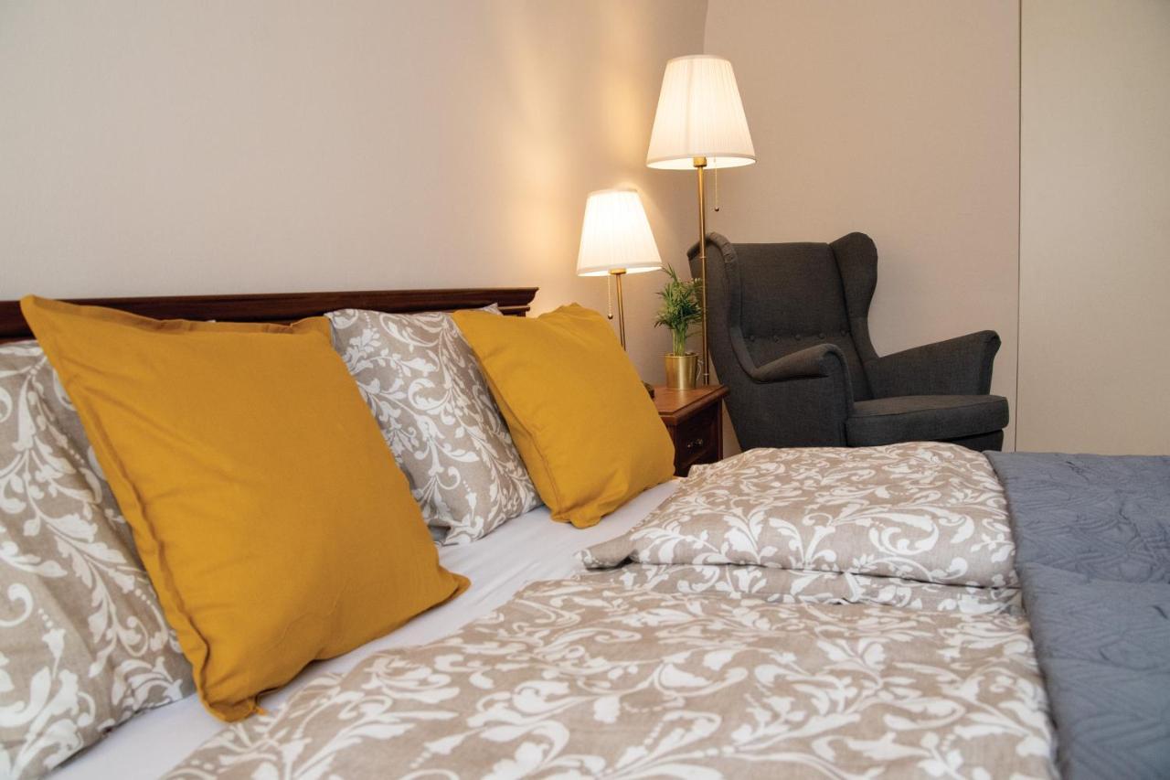 Theatroom Apartman Eger Bagian luar foto